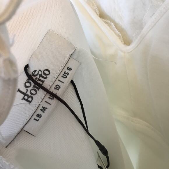 Love Bonito White Amalthea Padded Lace Trim Bodysuit - Picture 7 of 16